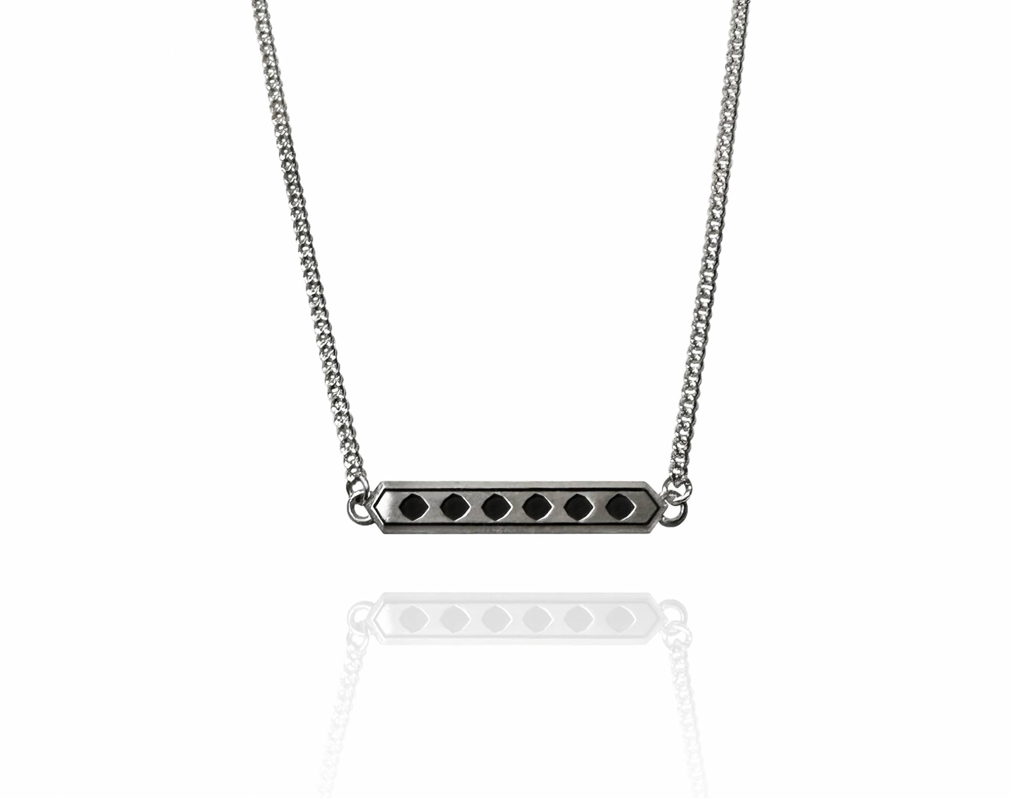 하토르 27mm 팔각방패 목걸이 - Sekhmet 세크메트 - CAVA LIFE