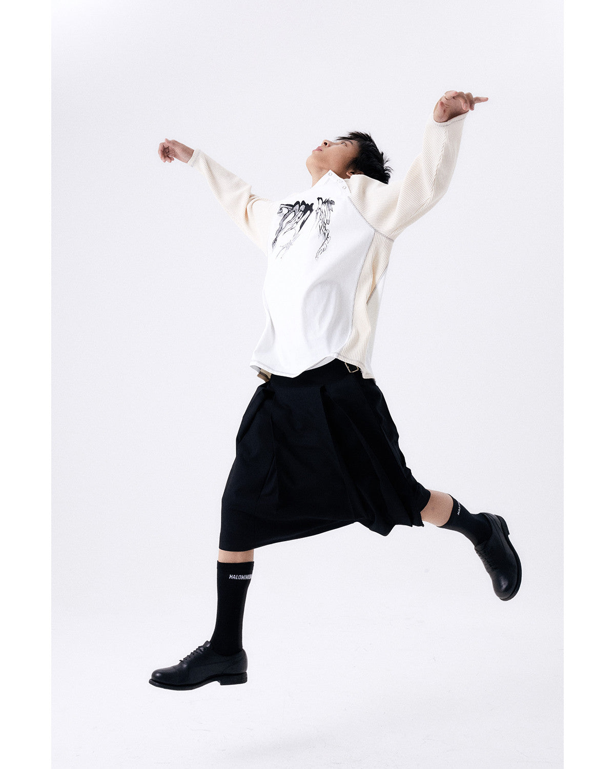 미디 플리츠 랩 스커트 2 / 블랙 - HALOMINIUM  할로미늄 - CAVA LIFE