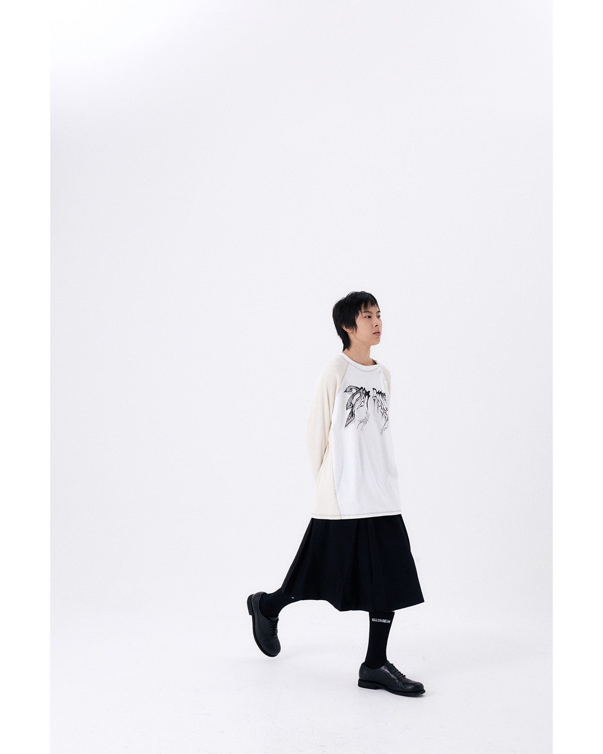 미디 플리츠 랩 스커트 2 / 블랙 - HALOMINIUM  할로미늄 - CAVA LIFE