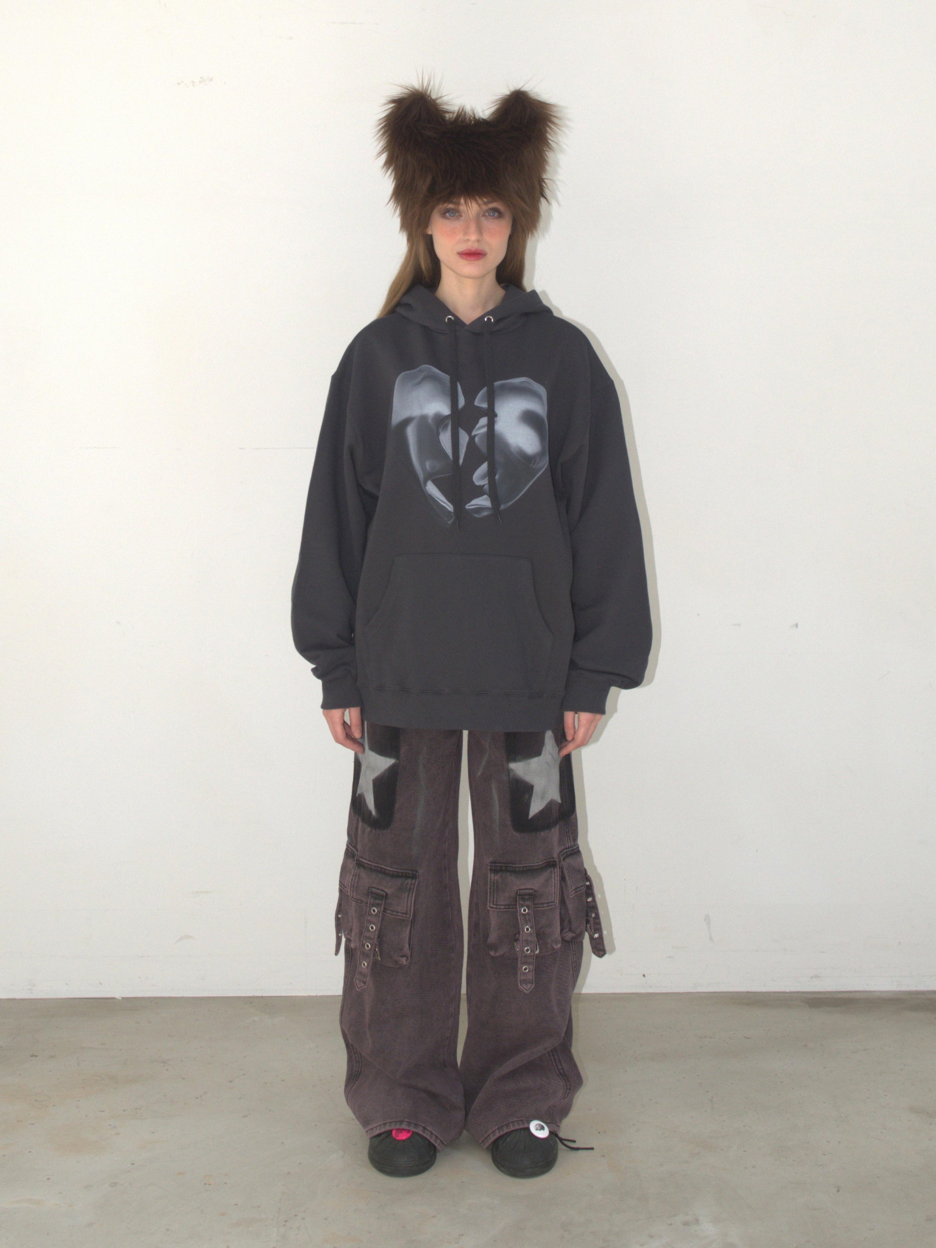 Broken Heart Hoodie GRAY - KATER 카터 - CAVA LIFE