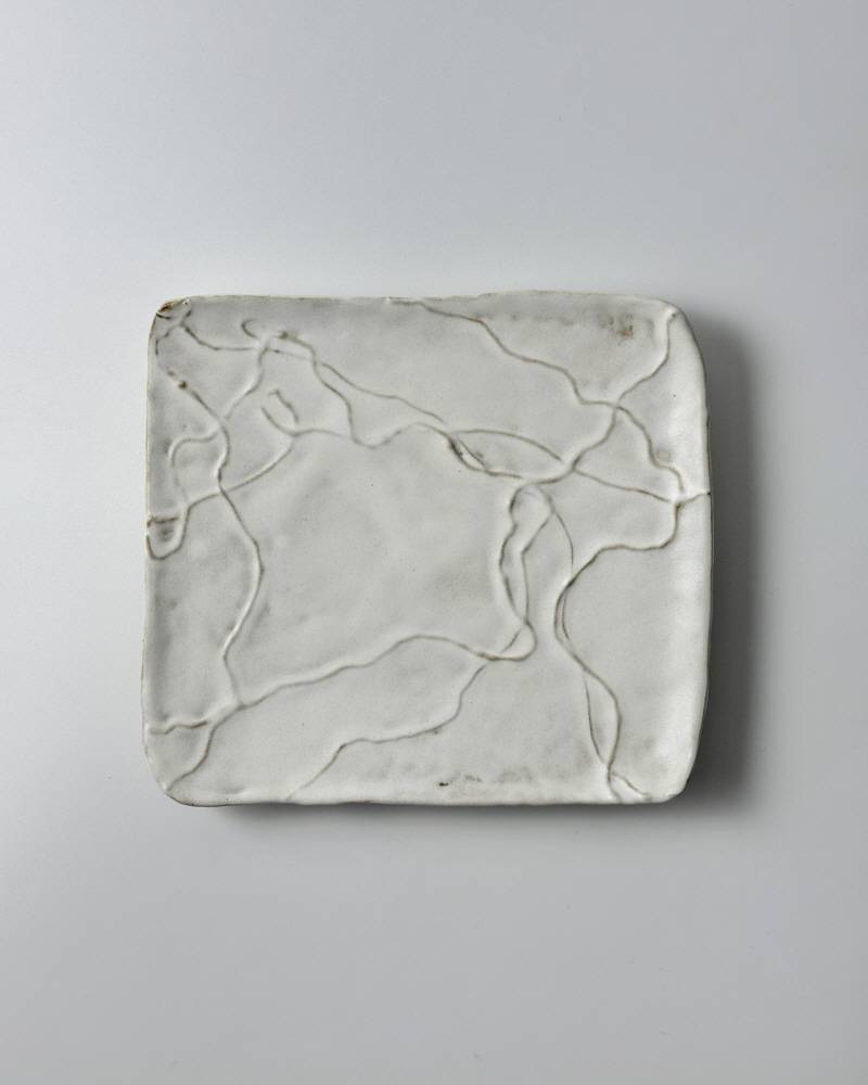 vine dish matt white square