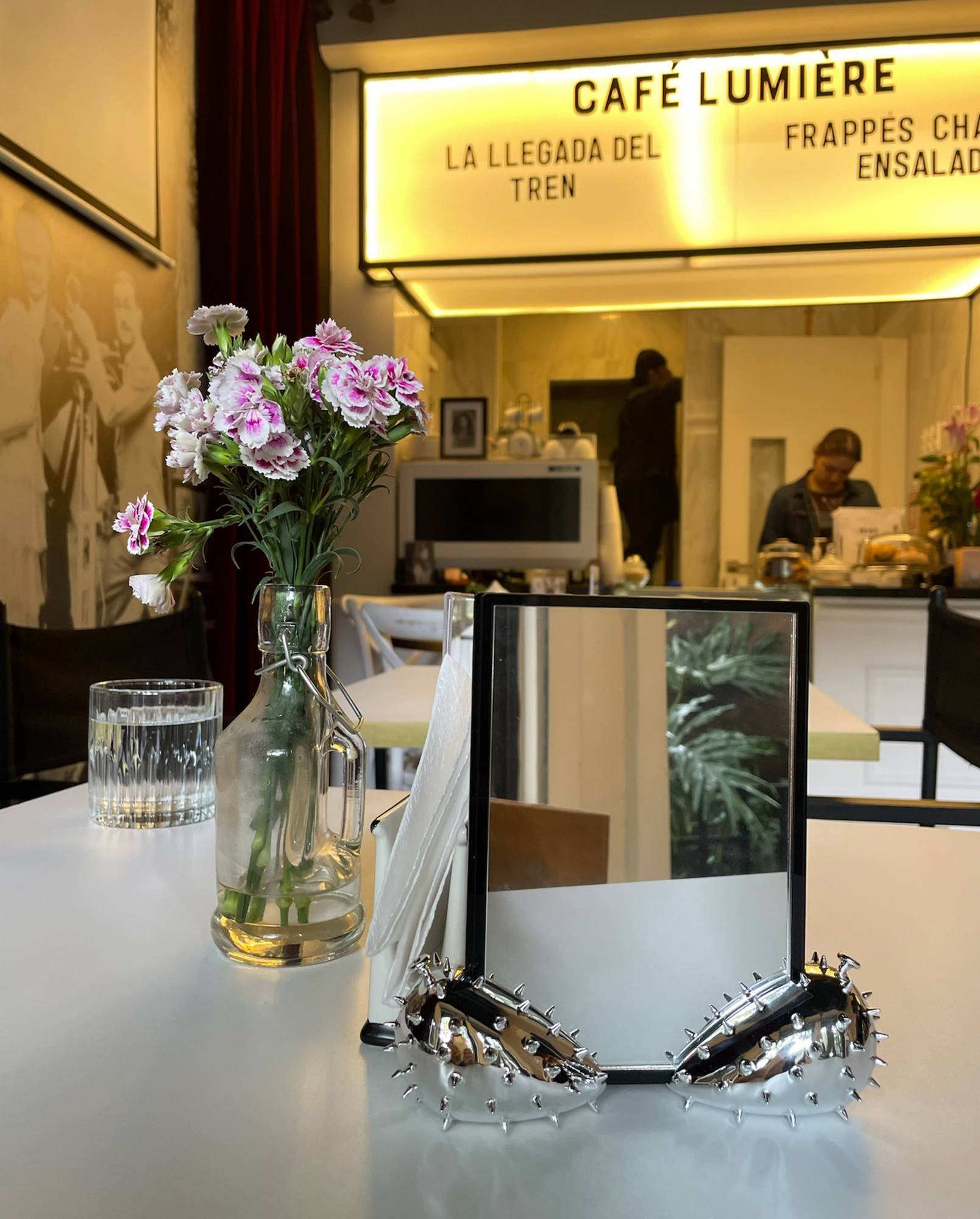 BLACK SPIKE MIRROR - E-ZR 그룹 이지알 - CAVA LIFE