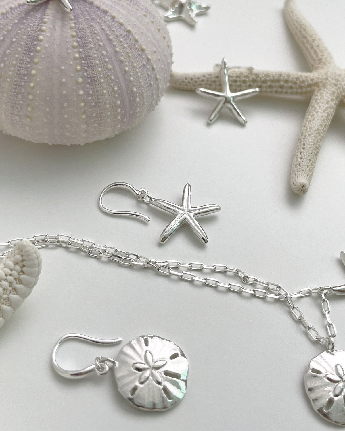 starfish & sand dollar hook earring - Next Green Door - CAVA LIFE