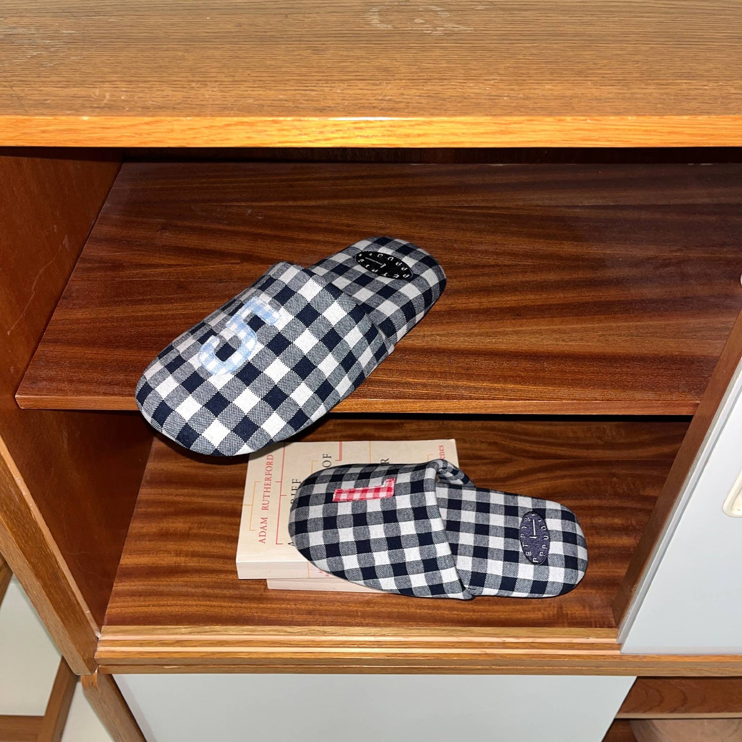 51 O’Clock Check Room Shoes