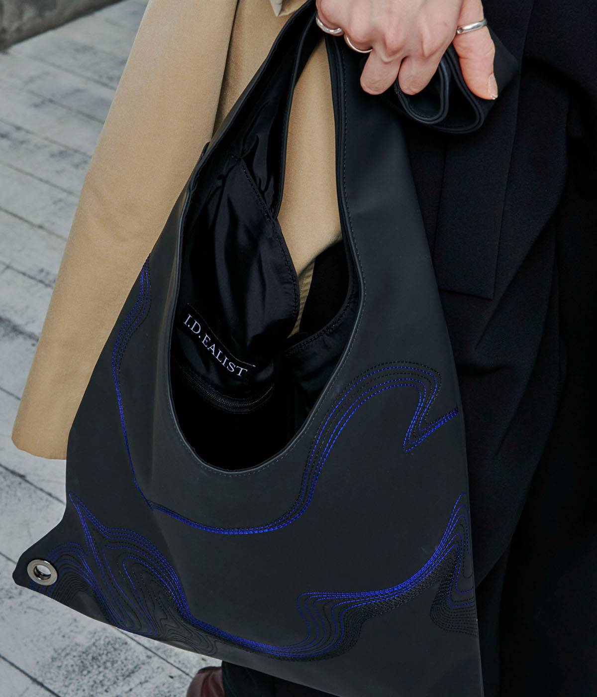 BLACK MEETS BLUE 무광