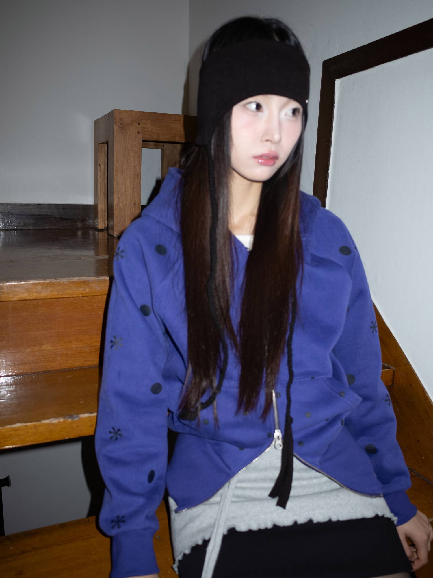 ON HAIR BAND (BLACK)