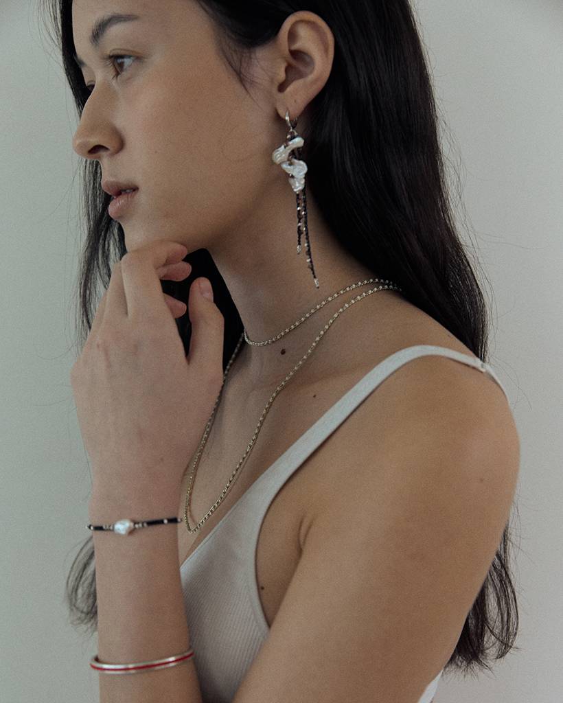 dim soluna metallic crochet earring