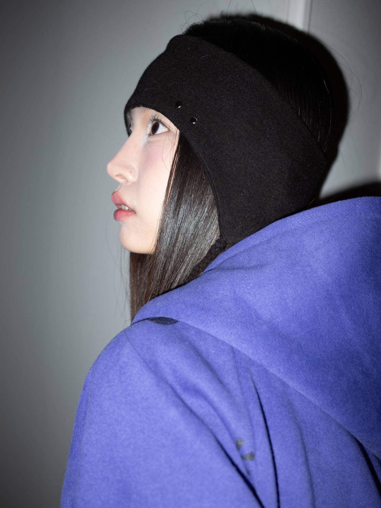 ON HAIR BAND (BLACK)