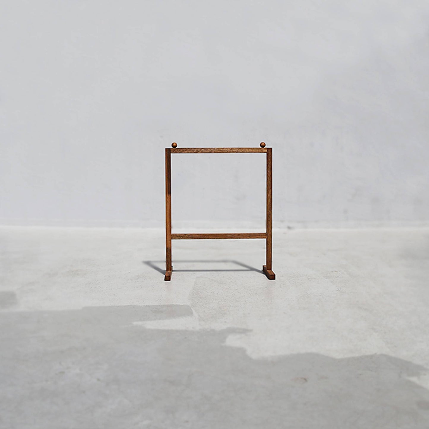 Hurdle hanger 허들 행거 - BrownBuilding 브라운빌딩 - CAVA LIFE