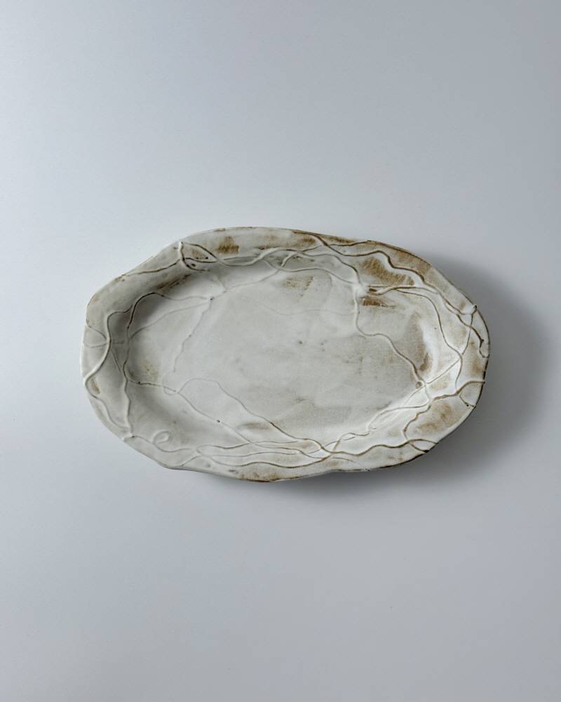 Vine dish matt smoked white oval