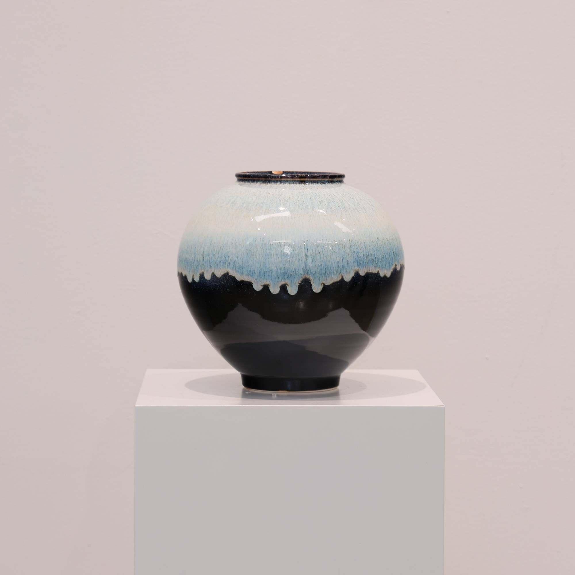 SAI 006 무너지는 하늘 달항아리