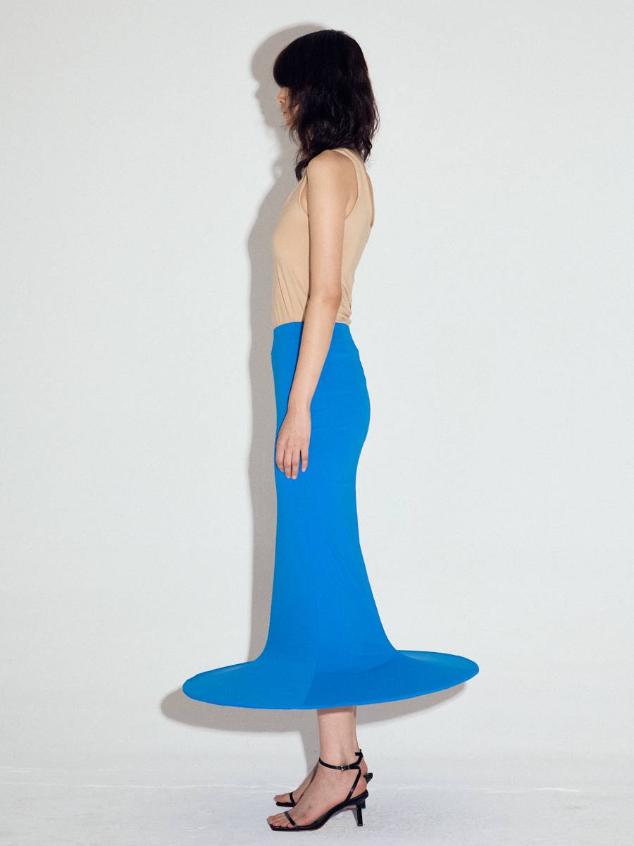 Pop-up cylinder skirt in Turquoise