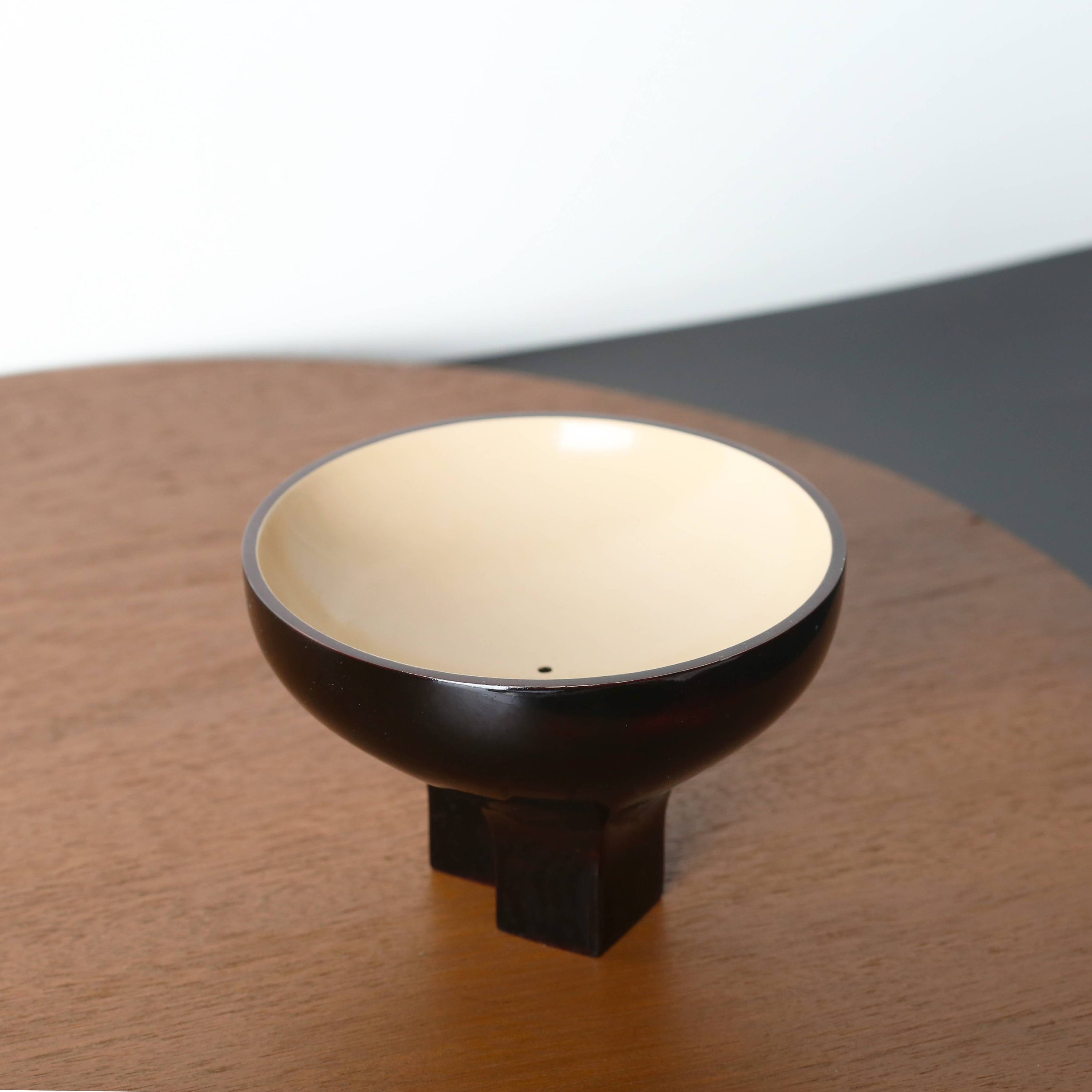 둥근 향 꽂이 - AN EUNKYUNG / EKA CRAFT 안은경 / 에카 크라프트 - CAVA LIFE