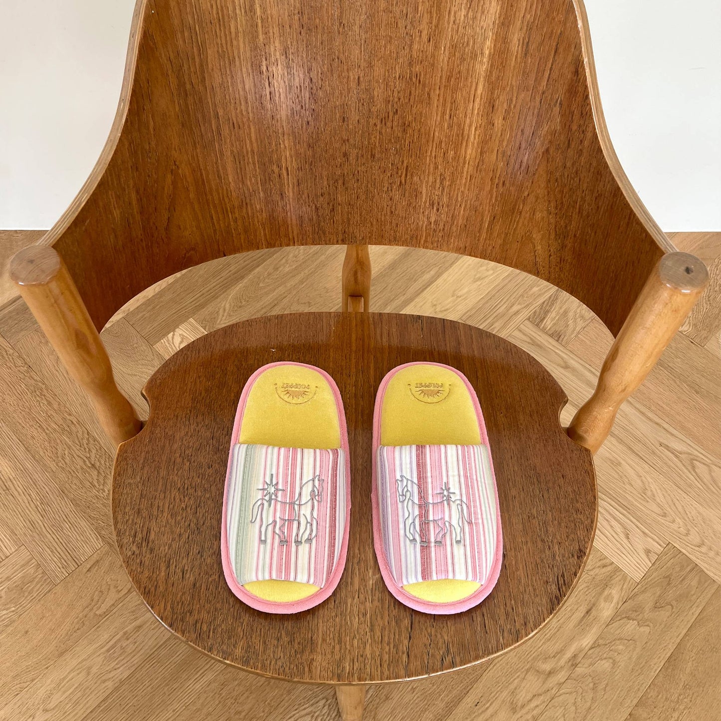 Cutie Pony Room Shoes - Pink