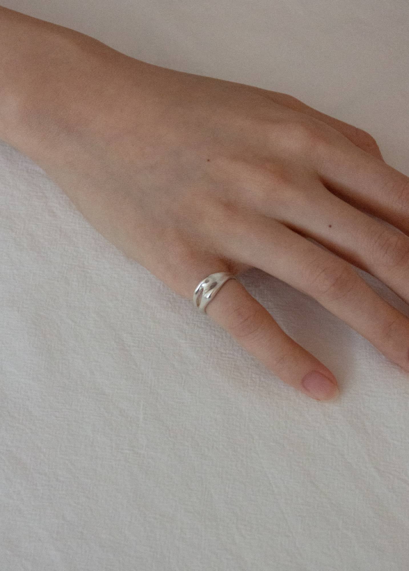 haett's signature ring