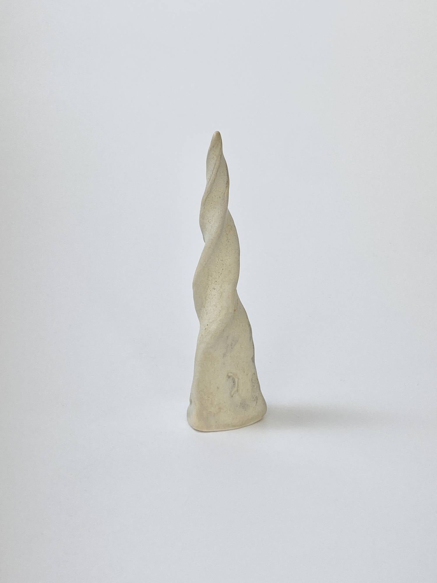 Horn of Unicorn - spiral matt yellow grey 2