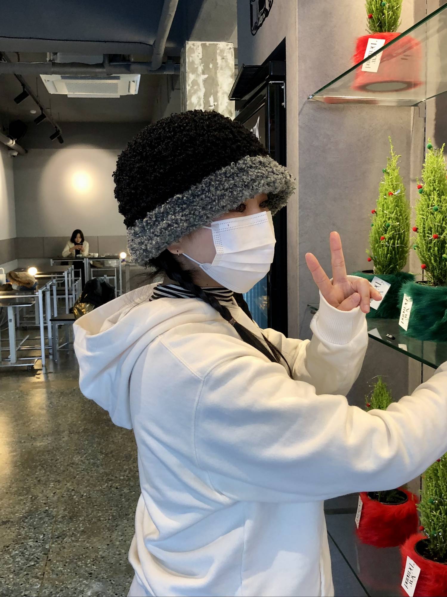 Fluffy Bucket / 플러피 니트 버킷햇 - Black