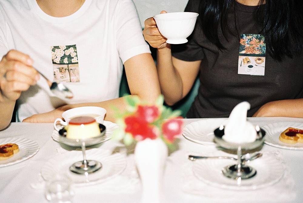 AUTUMN / BREAKFAST GIRL'S T-SHIRT