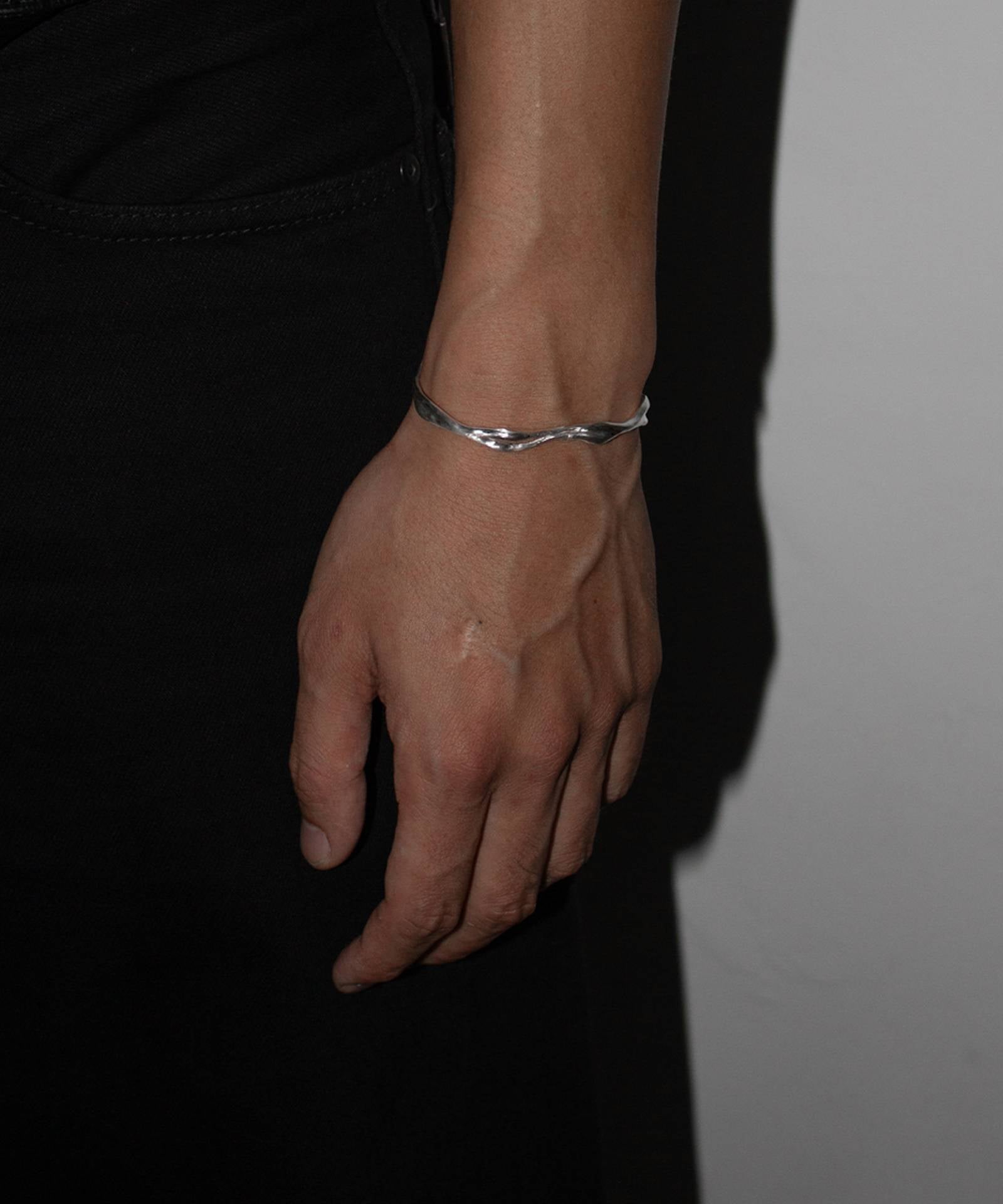 haett's signature bangle
