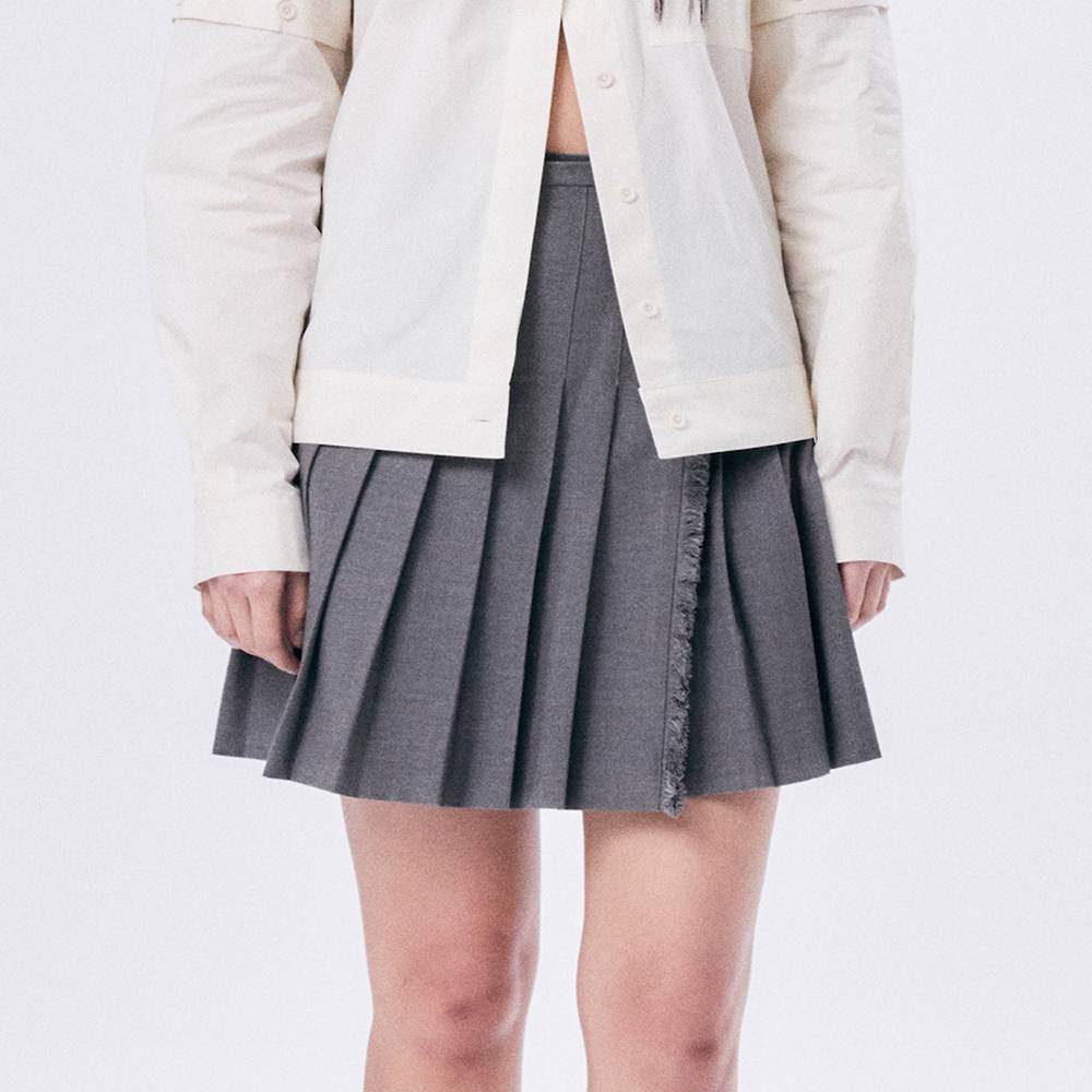 SHORT PLEATED WRAP SKIRT 2 / GRAY - HALOMINIUM  할로미늄 - CAVA LIFE