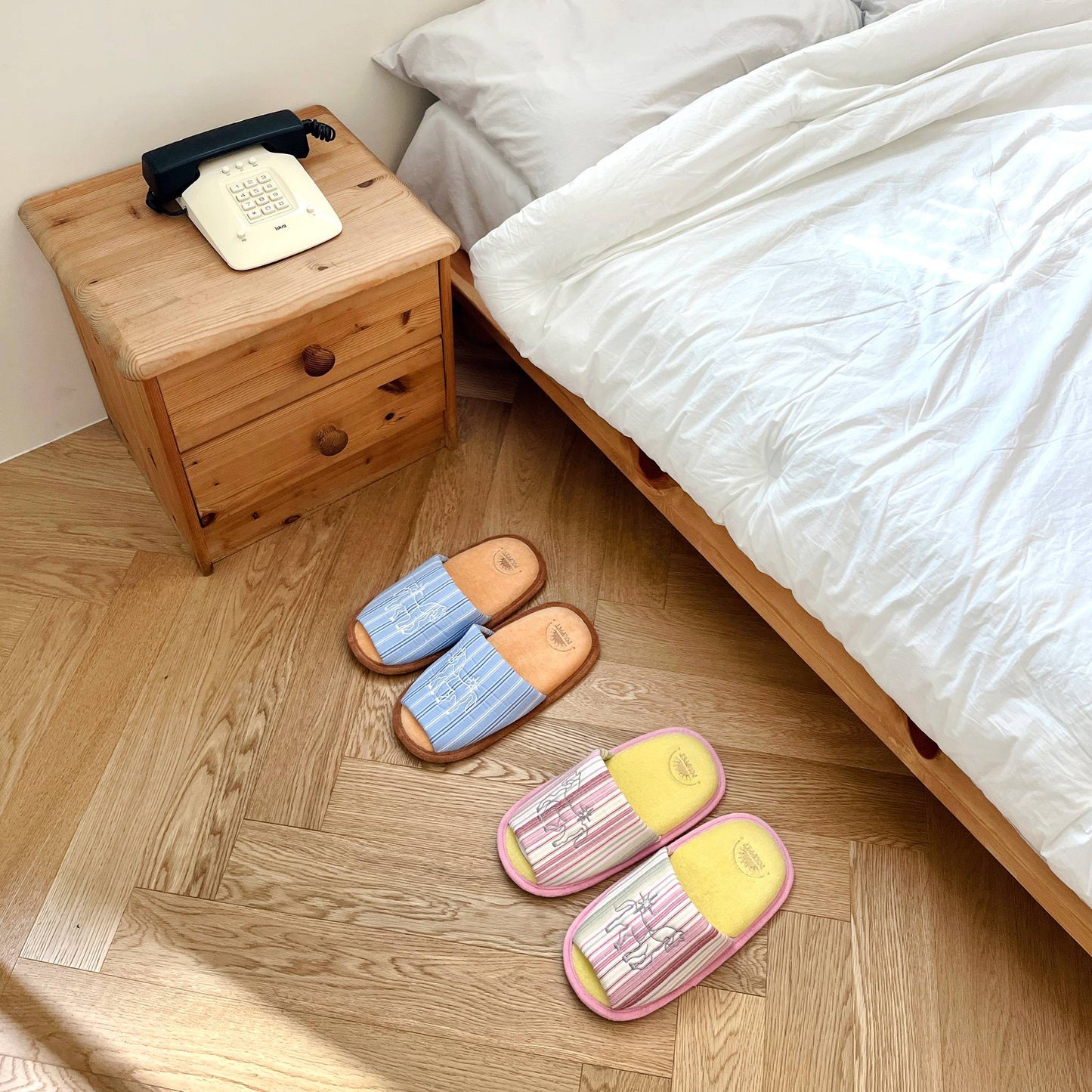 Cutie Pony Room Shoes - Pink