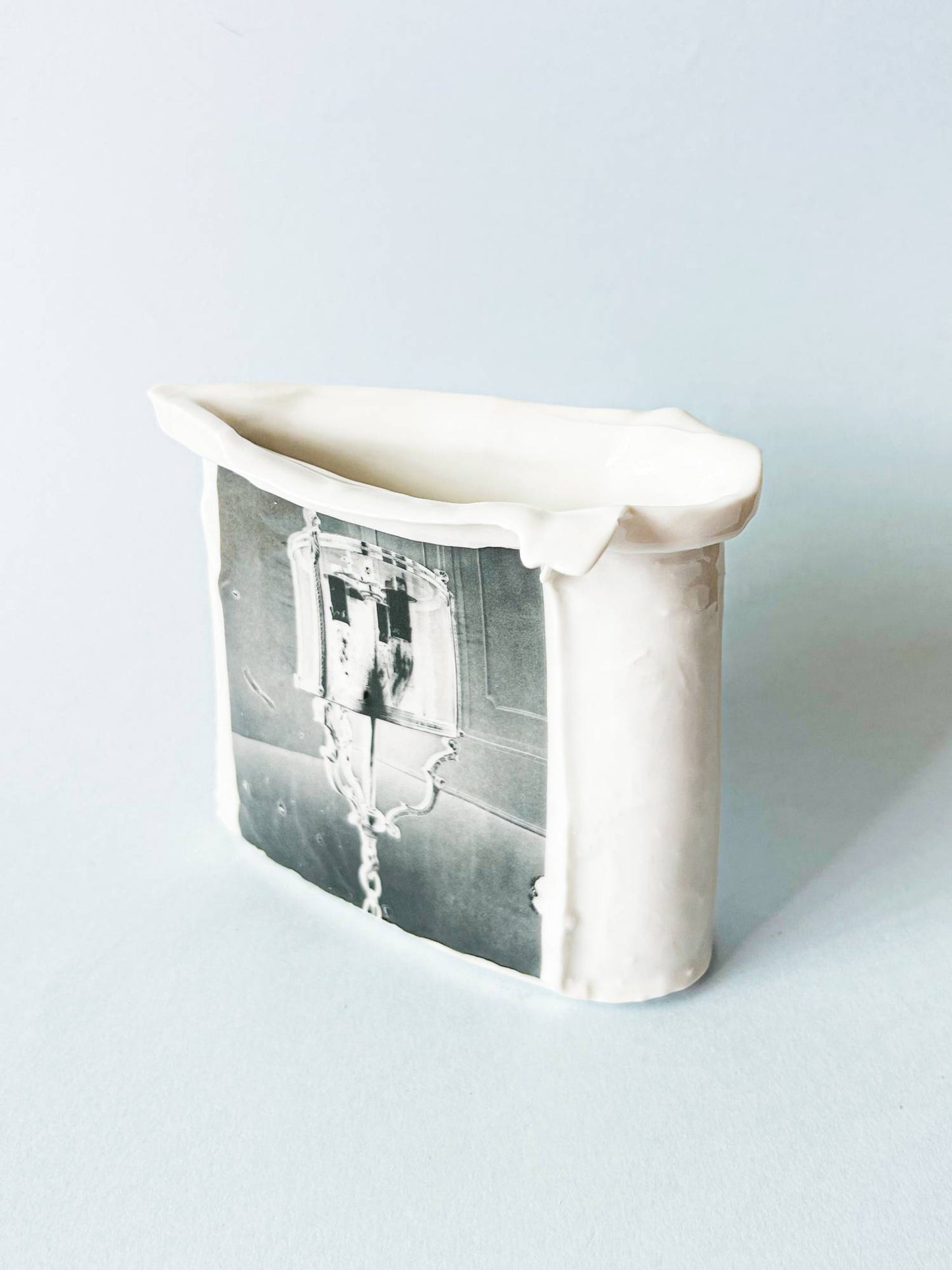 Edge Vase Artist Edition - HAHYERI No. 1