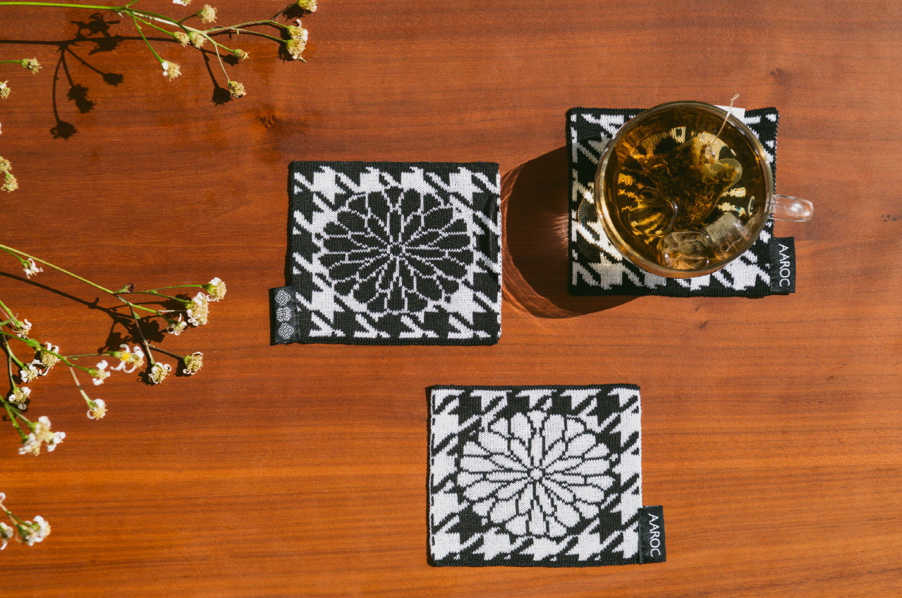 수묵 한국 꽃 코스터 - Son Danbee/STUDIO AAROC 손단비/스튜디오 아록 - CAVA LIFE