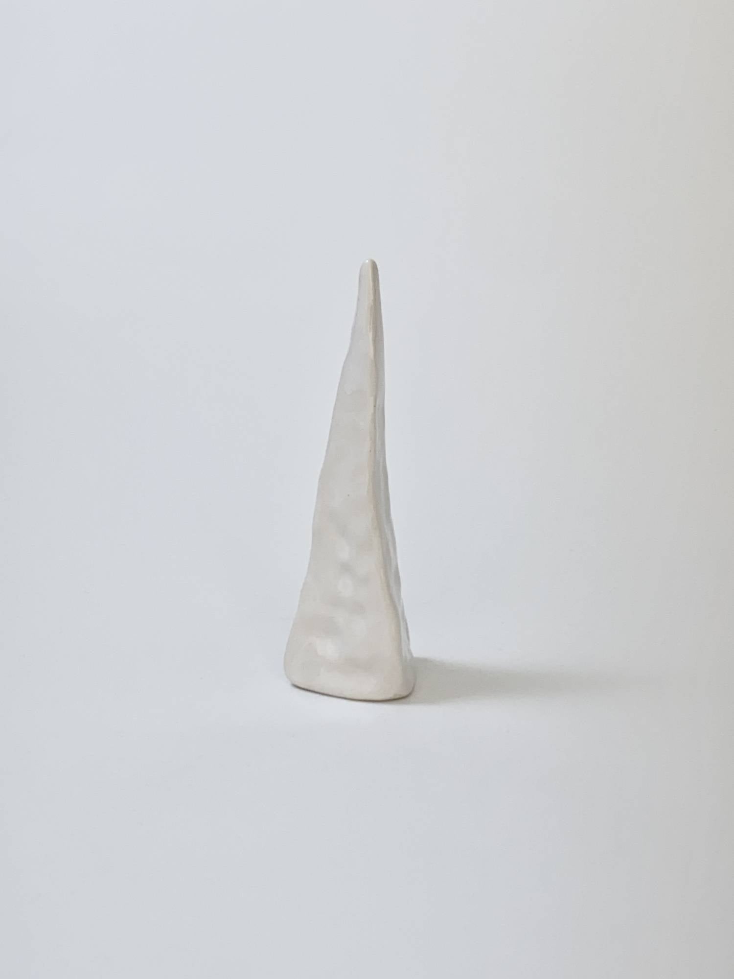 Horn of Unicorn - pyramid glossy white