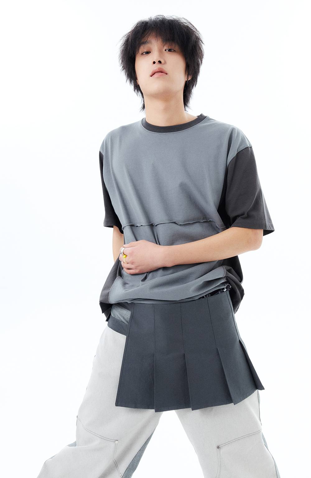 MICRO BUCKLE SKIRT / GRAY