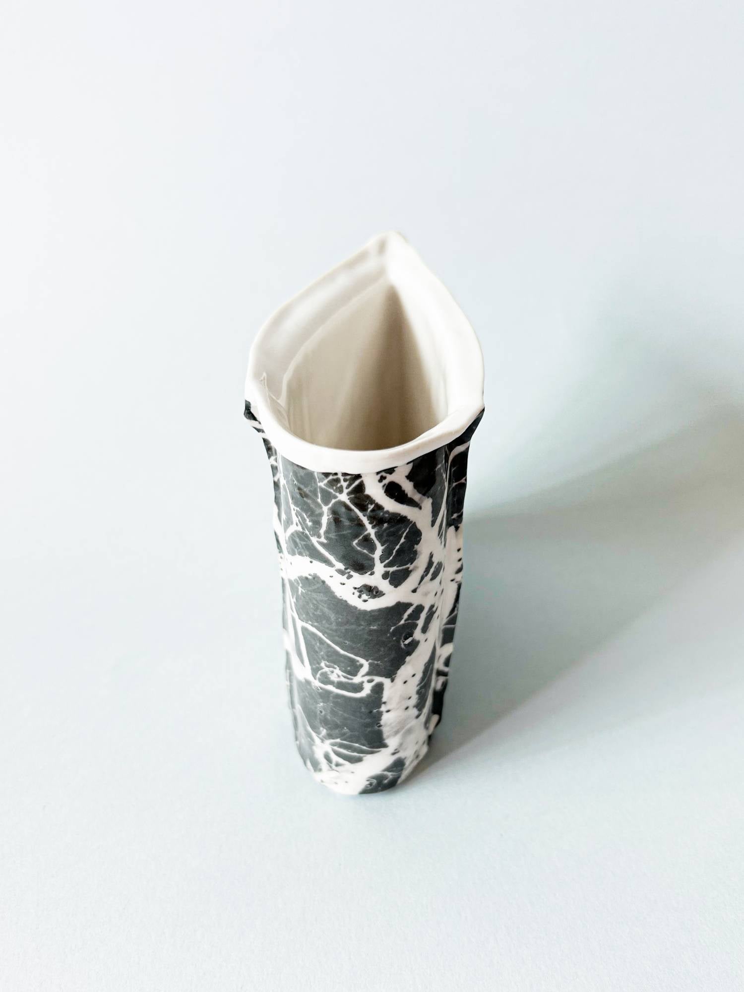 Edge Vase Artist Edition - HAHYERI No.5