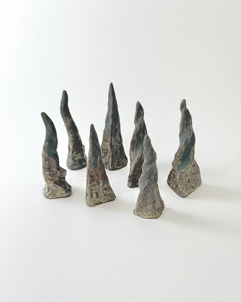 Black clay horn series