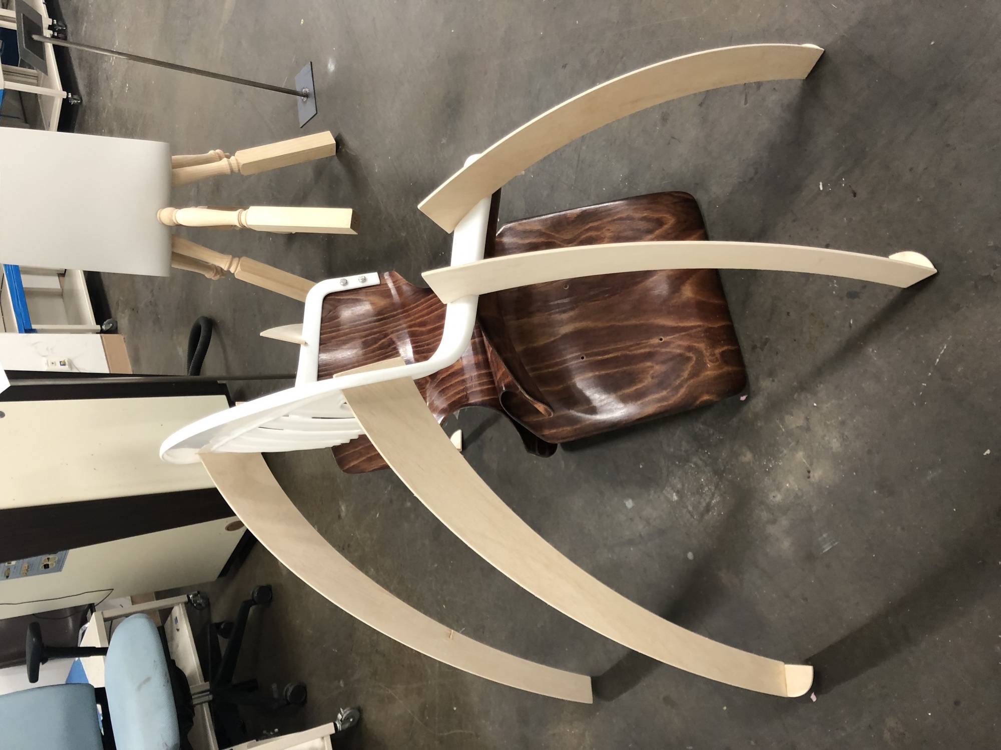 퓰러 체어 - Jivicxi 지빅시 - CAVA LIFE