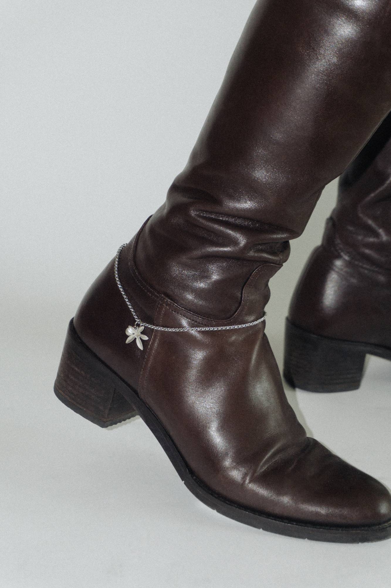 Jasmine boot anklet
