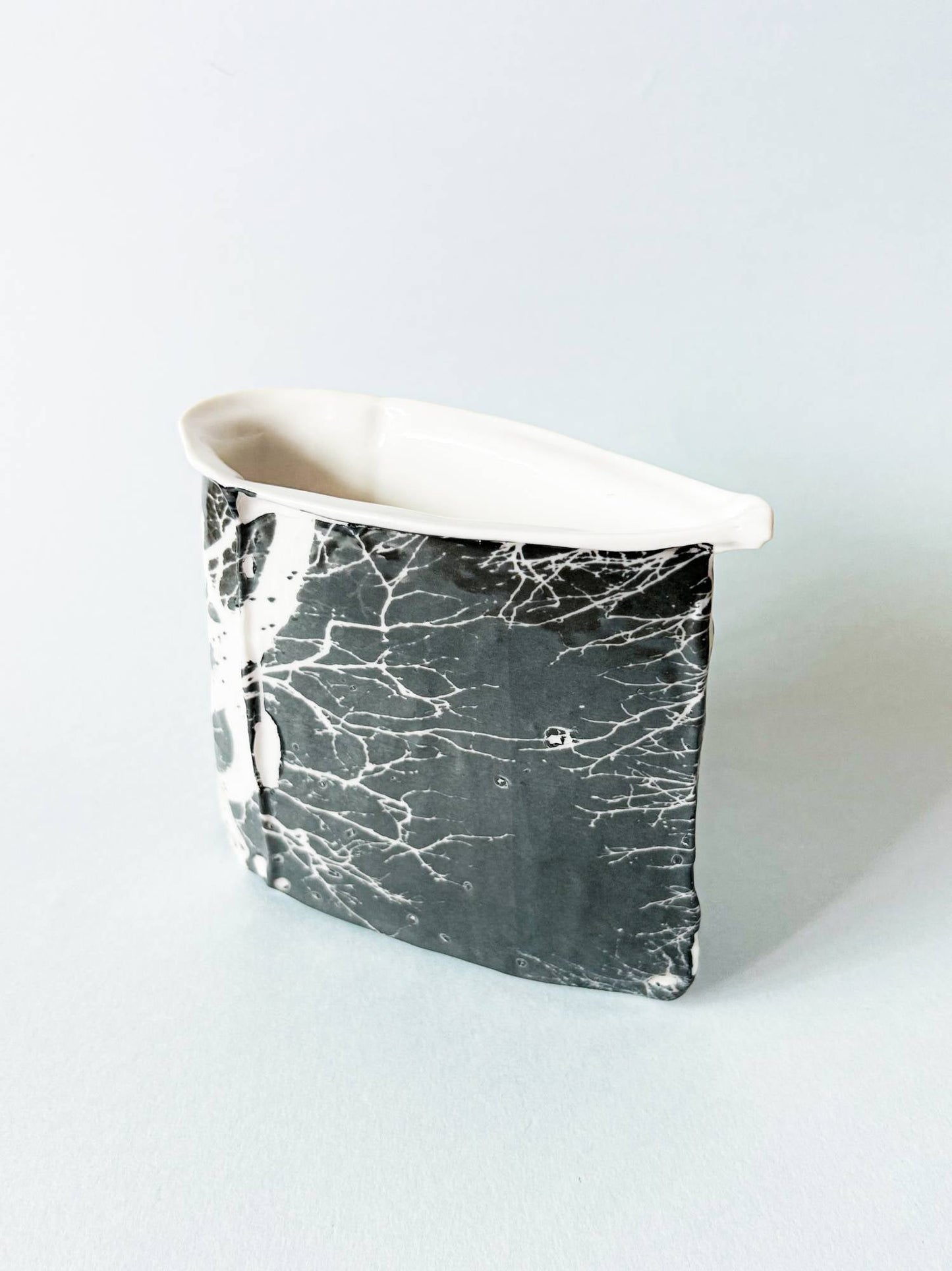 Edge Vase Artist Edition - HAHYERI No.5