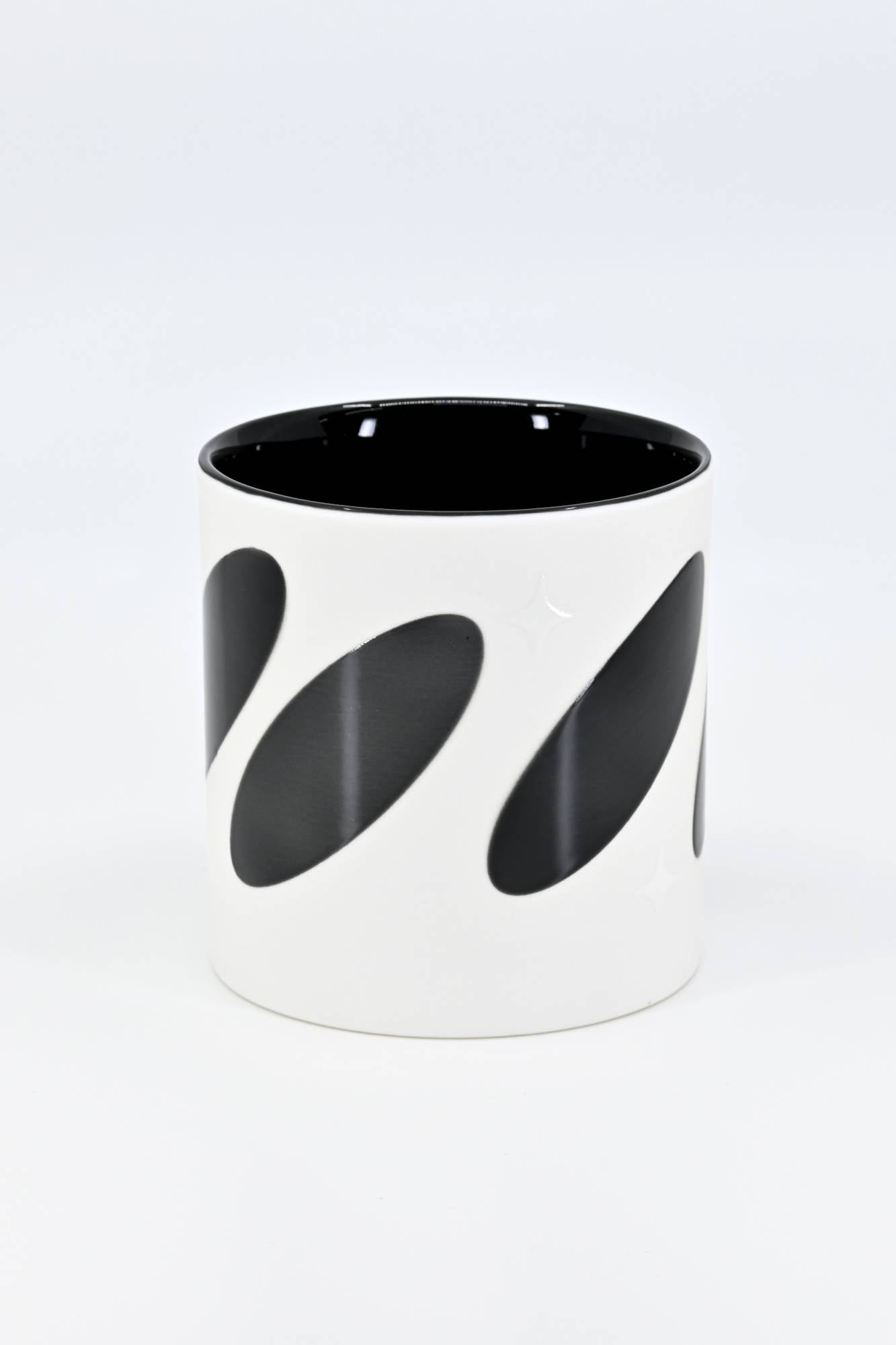 Cylinder_Black&White