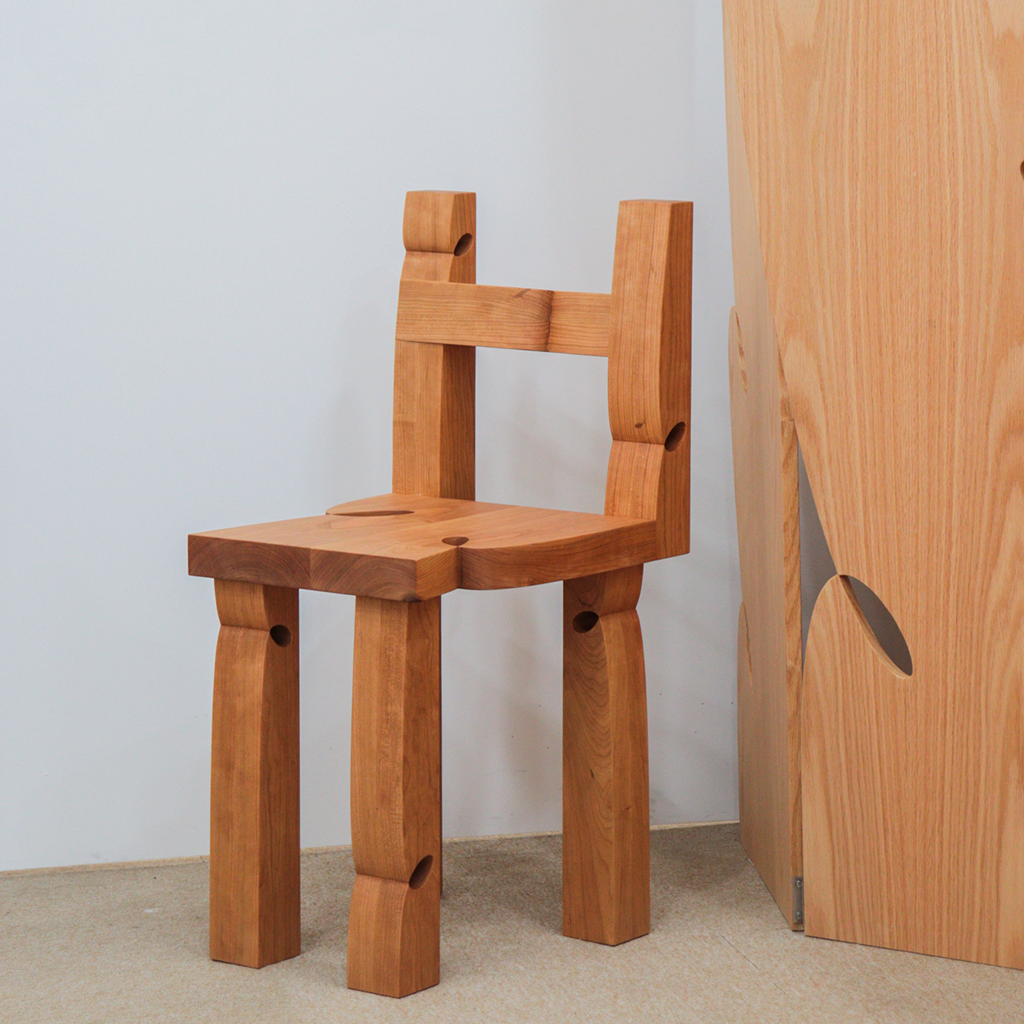 Curly Chair 002 | Cherry