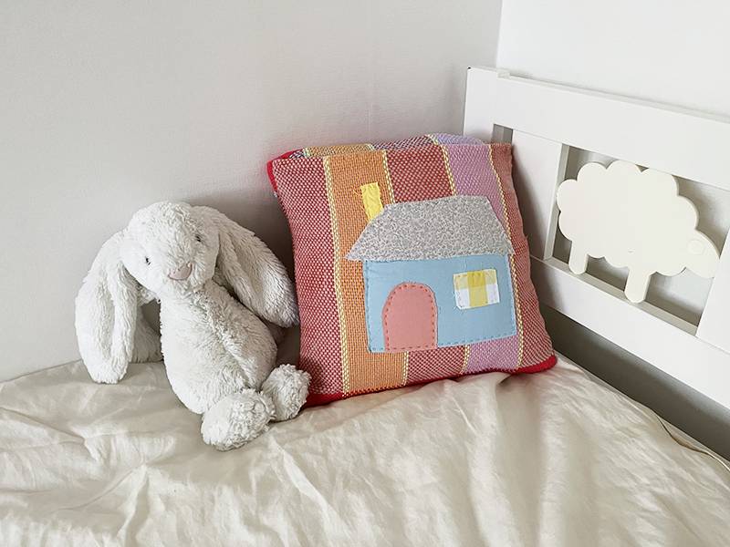 Little House 위빙 쿠션