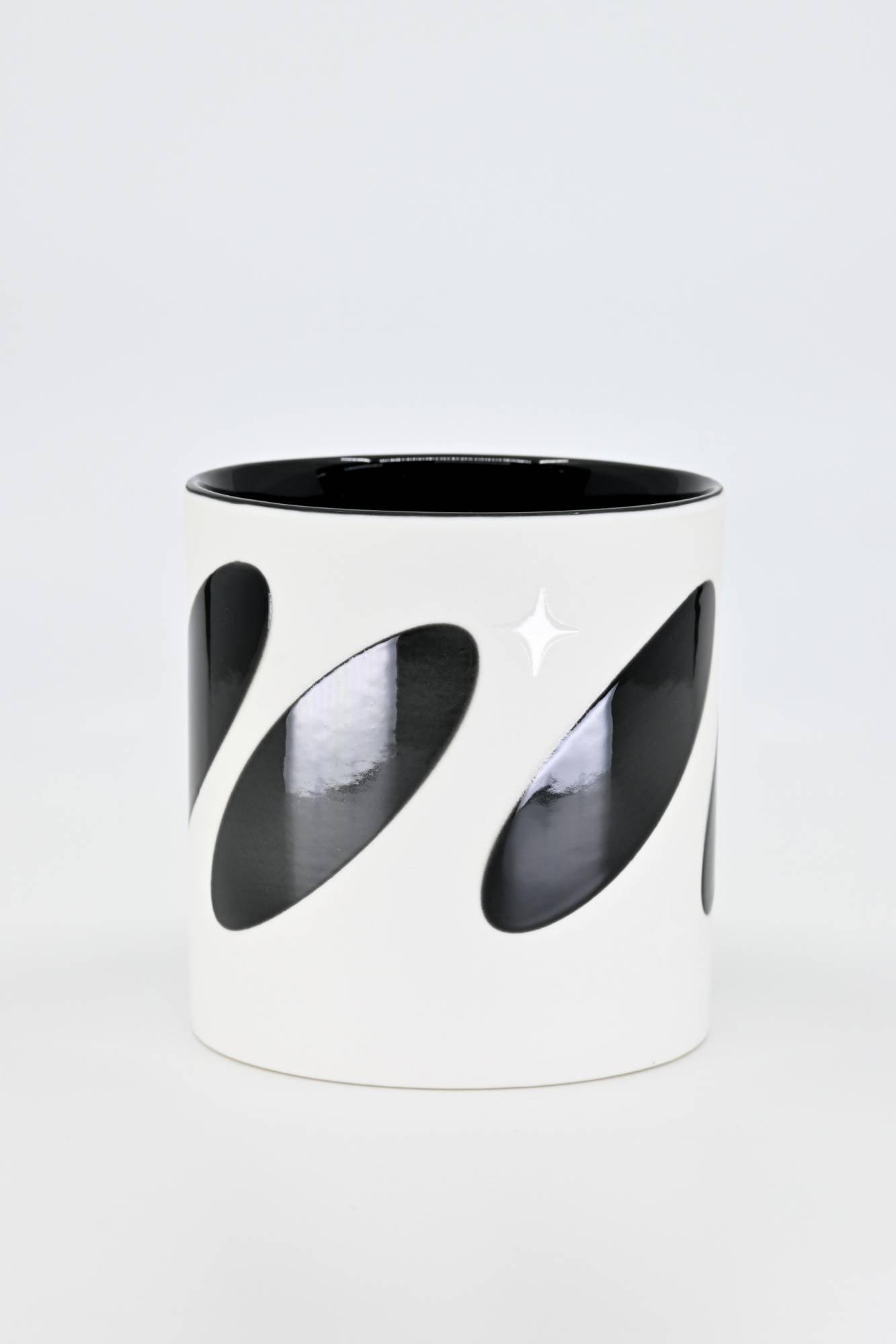 Cylinder_Black&White