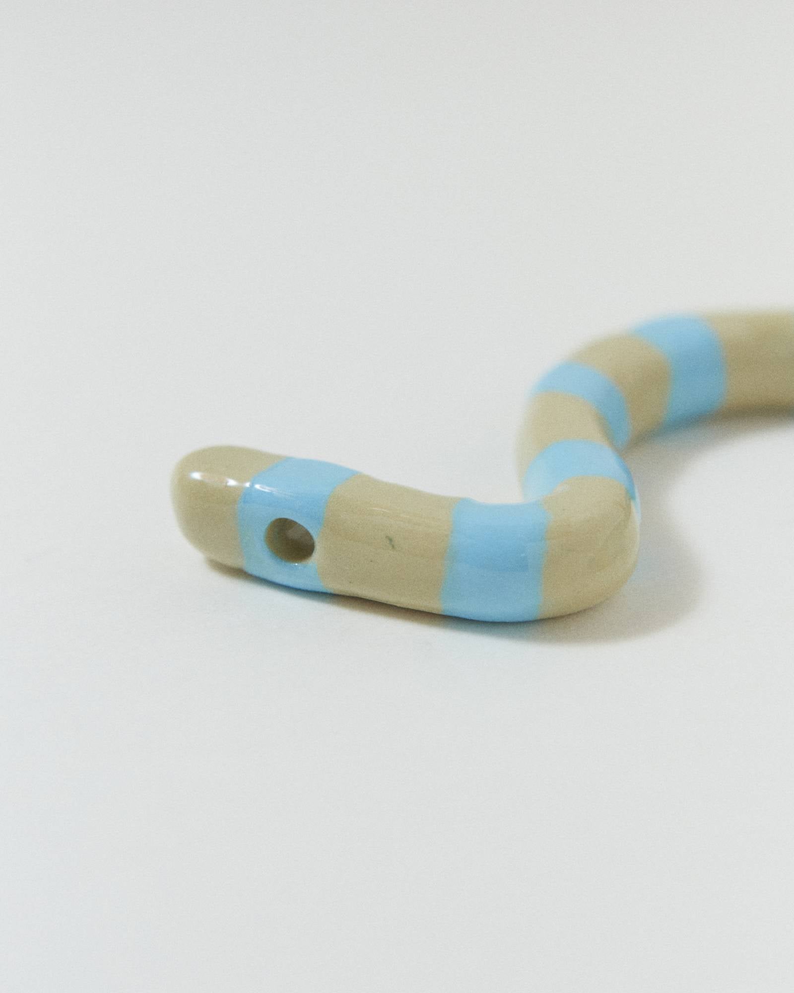 Hanger 01 - Sung Hyeju 성혜주 - CAVA LIFE