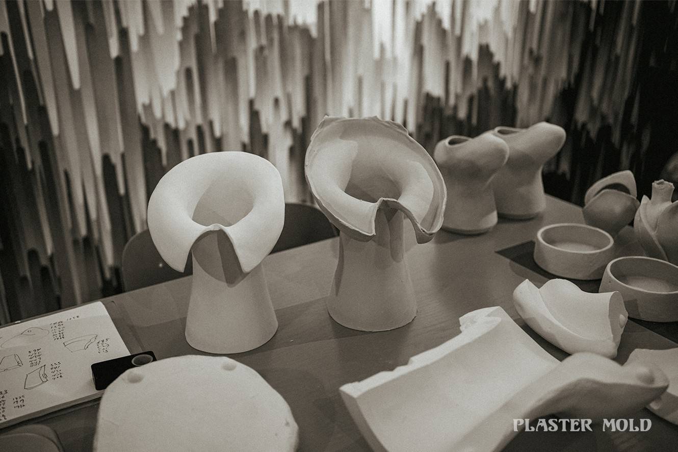 인미로 턱시도 화병