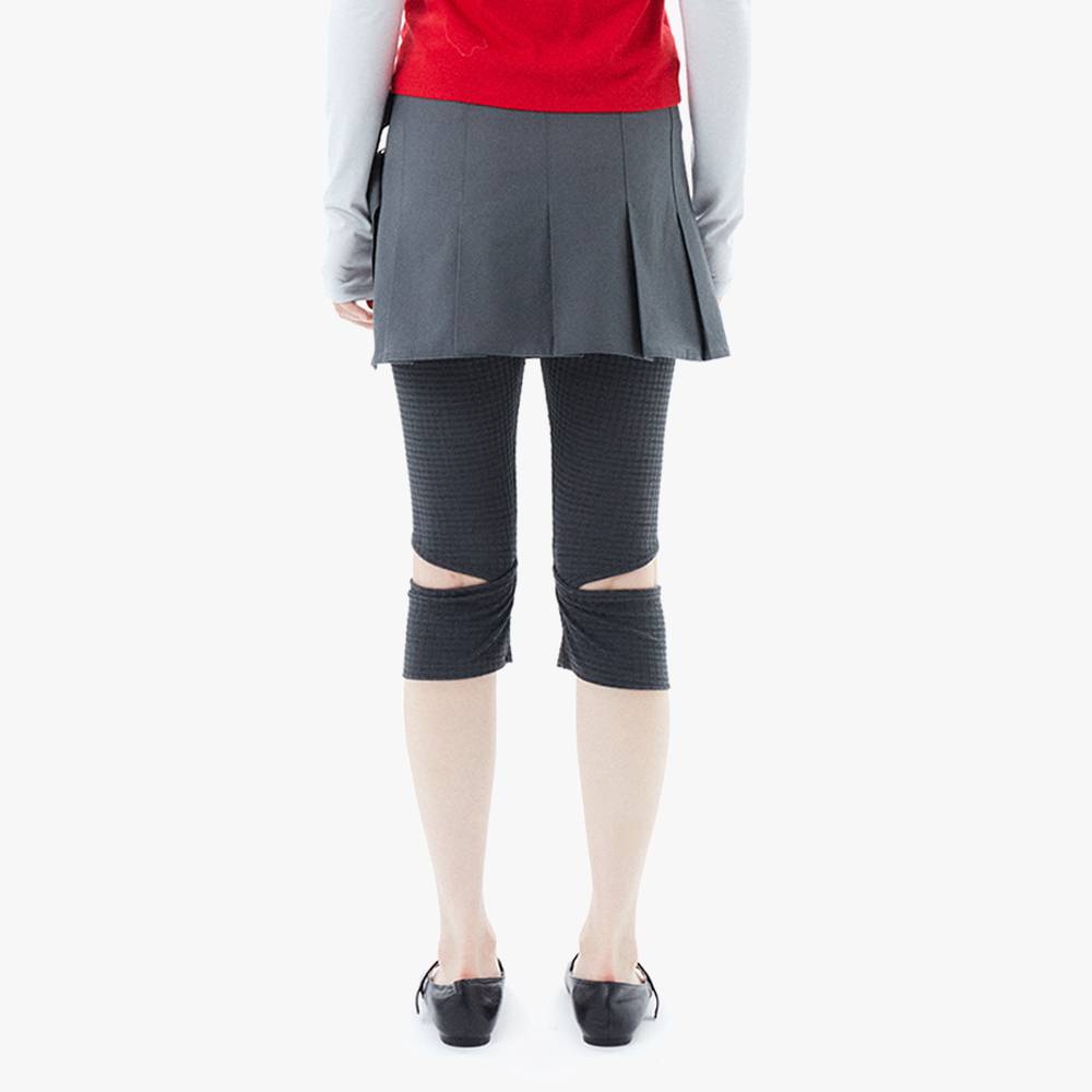 MICRO BUCKLE SKIRT / GRAY