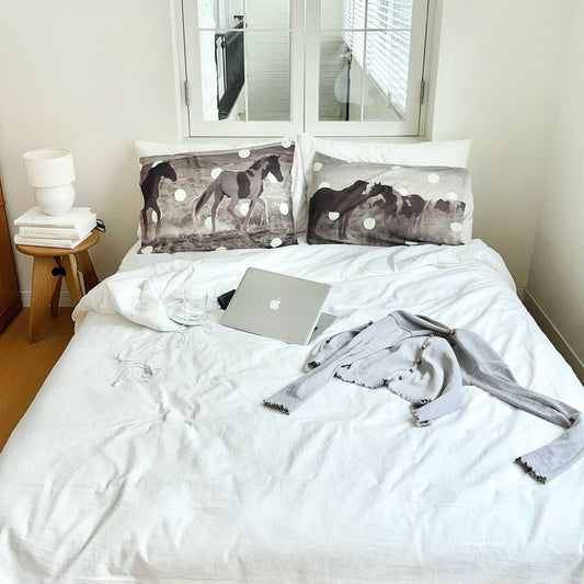 Wild Horse Pillow Cover (모달)