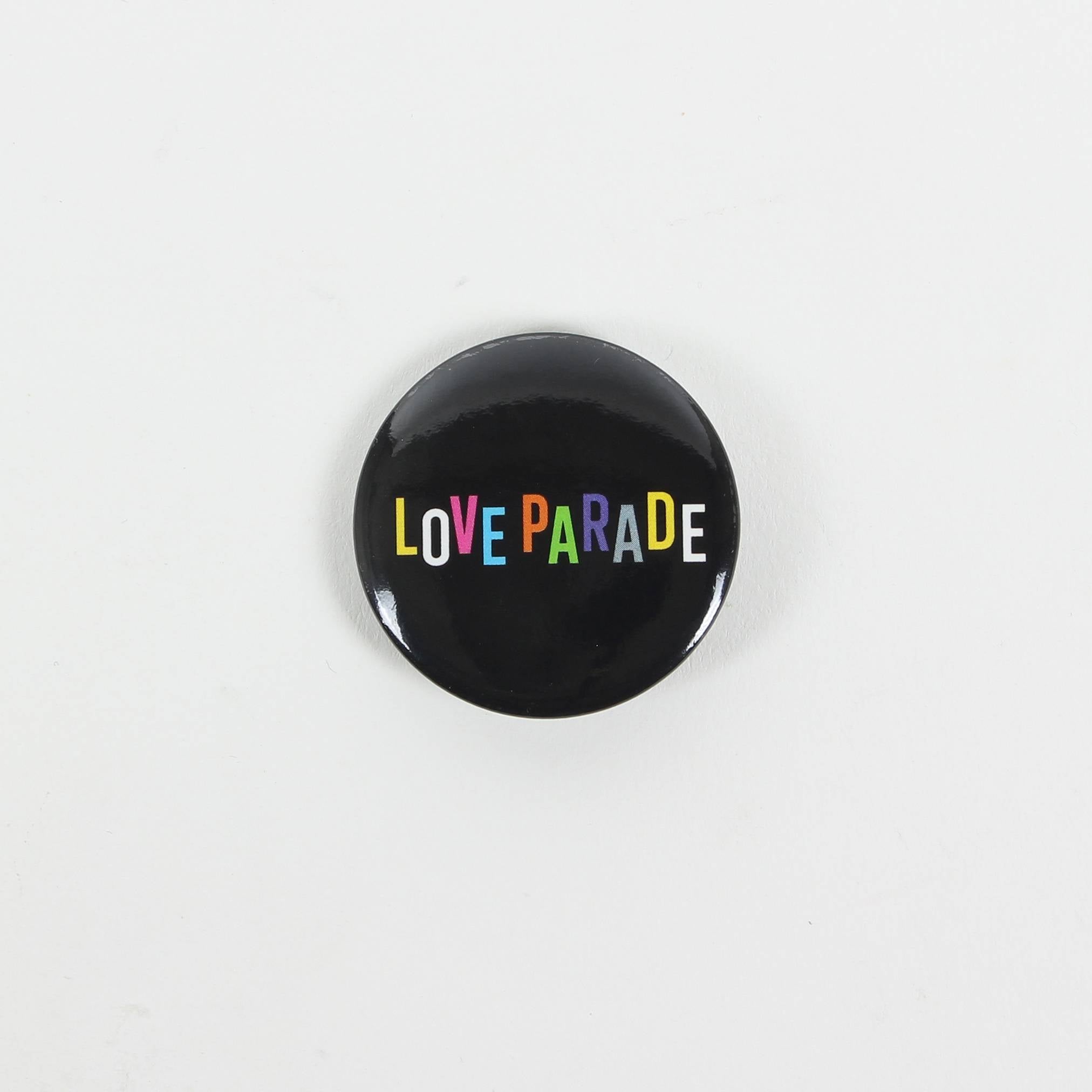 LOVE PARADE 6 PIN PACK - LOVE PARADE 러브퍼레이드 - CAVA LIFE