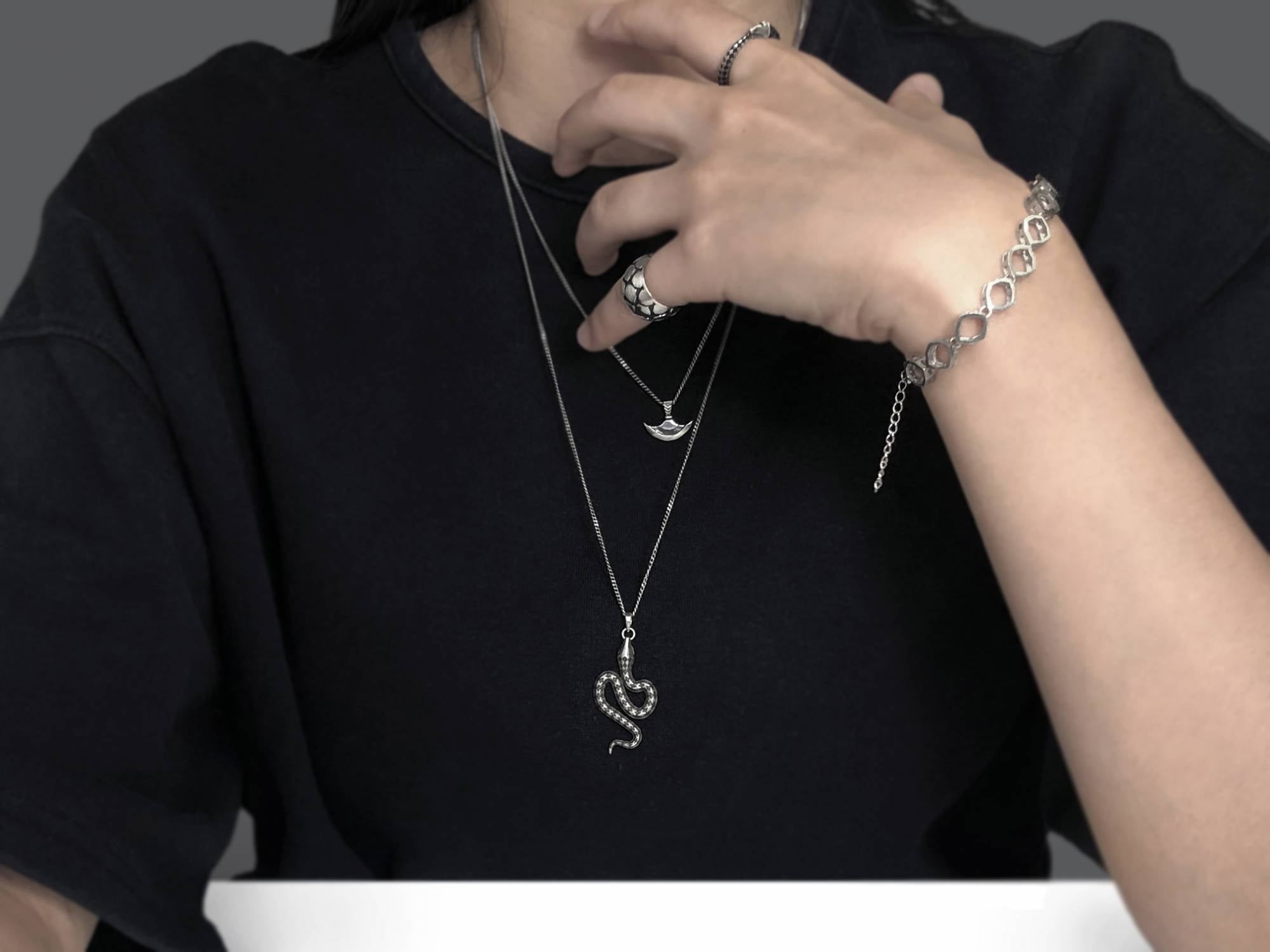 게브 가넷 유화 3mm 뱀반지 - Sekhmet 세크메트 - CAVA LIFE