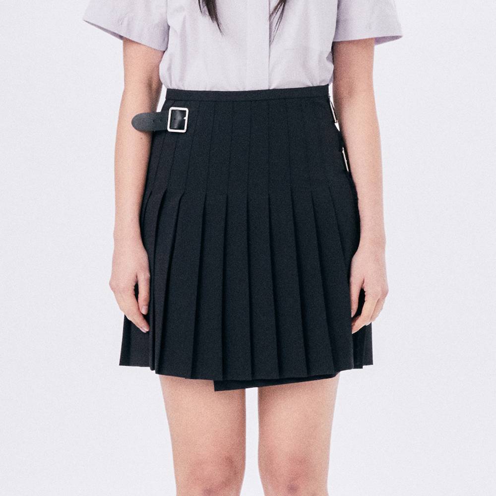 SHORT PLEATED WRAP SKIRT 2 / NAVY - HALOMINIUM  할로미늄 - CAVA LIFE