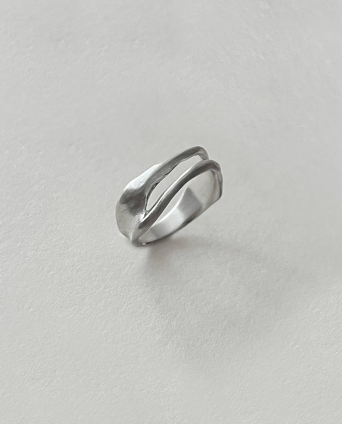 haett's signature ring