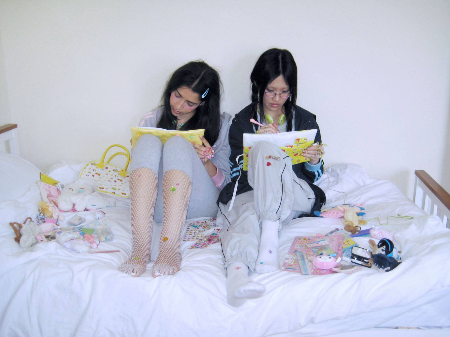 Puffy Bed Book (sticker)