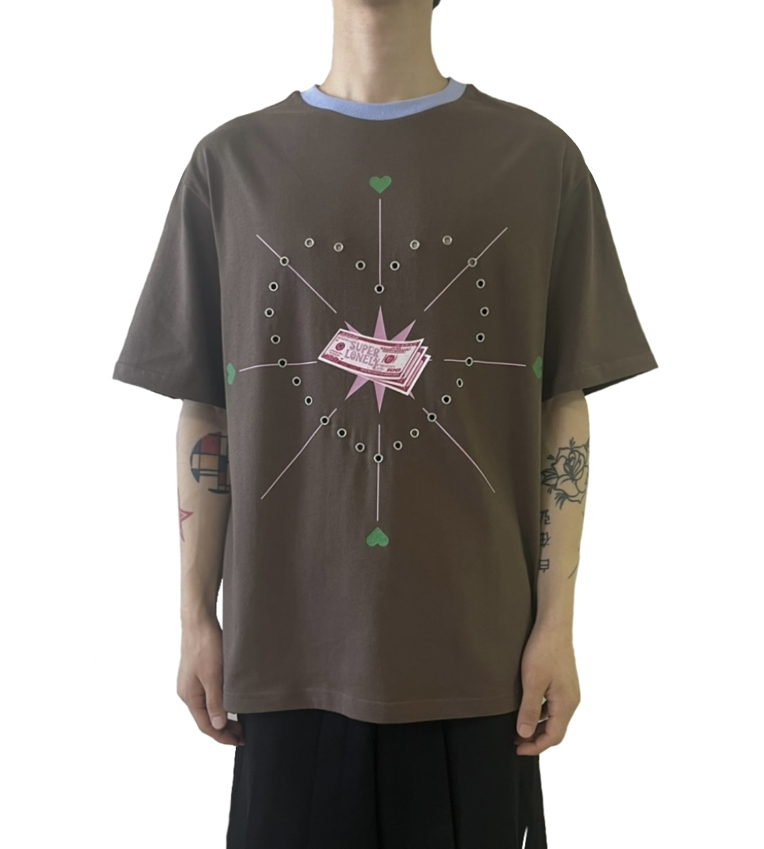 러브 머니 아일렛 티셔츠 (브라운) - Super lonely 슈퍼론리 - CAVA LIFE