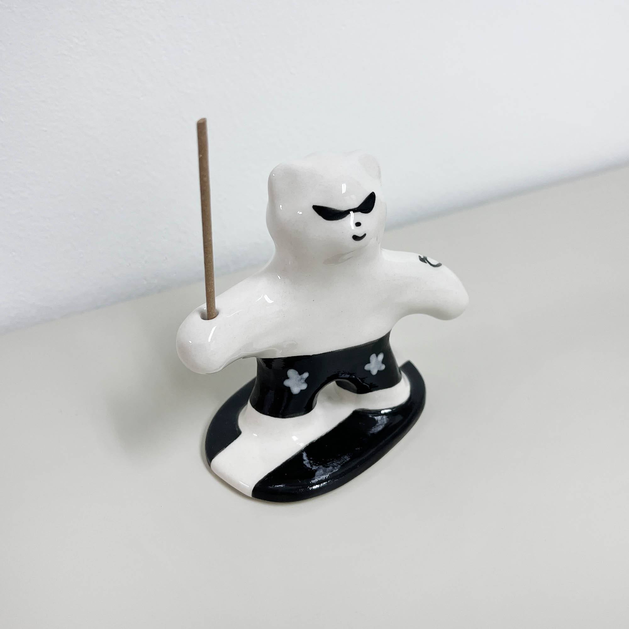 화이트 서핑베어 인센스홀더 - steadinary 스테디너리 - CAVA LIFE