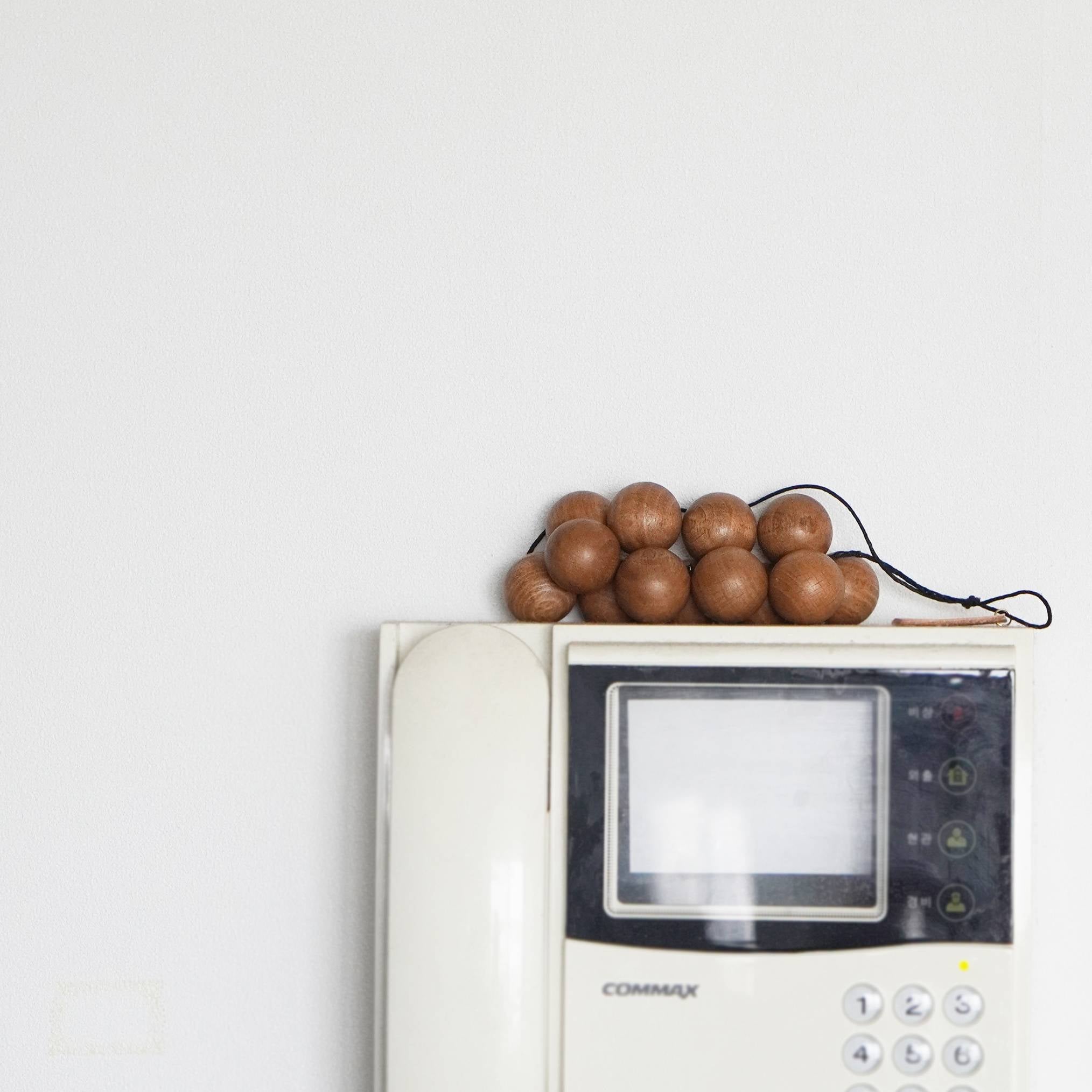 wooden grapes - BrownBuilding 브라운빌딩 - CAVA LIFE